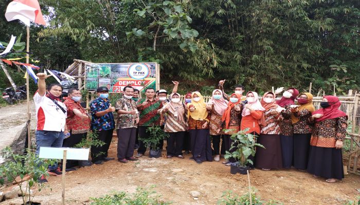 PENILAIAN LOMBA P2L DALAM RANGKA HARI PANGAN SEDUNIA DARI DINAS PERTANIAN DAN PANGAN KABUPATEN LEBUMEN