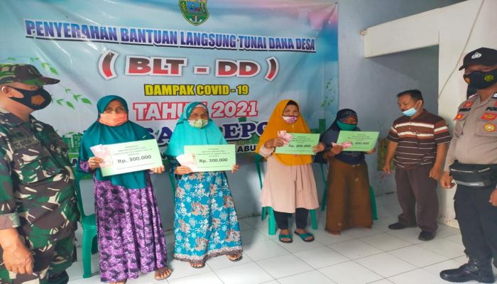 PENYALURAN BLT DD BULAN KE 12 DAN TAMBAHAN 3 BULAN DESA TLEPOK 02