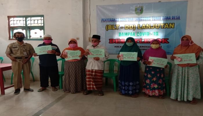 PENERIMAAN BLT DD TAHAP 4 DESA TLEPOK KECAMATAN KARANGSAMBUNG KABUPATEN KEBUMEN 01