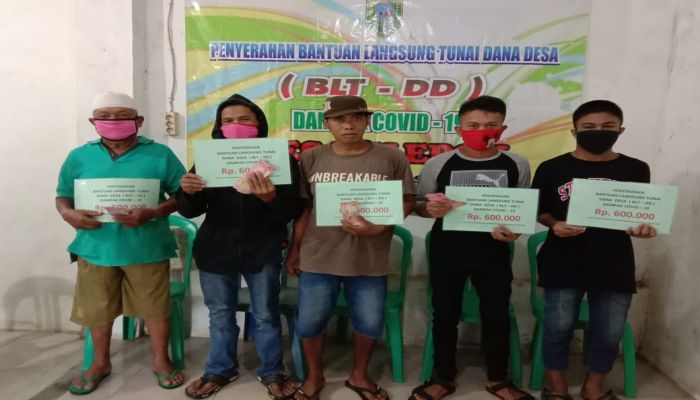 PENERIMAAN BLT DD TAHAP I DESA TLEPOK KECAMATAN KARANGSAMBUNG KABUPATEN KEBUMEN 03