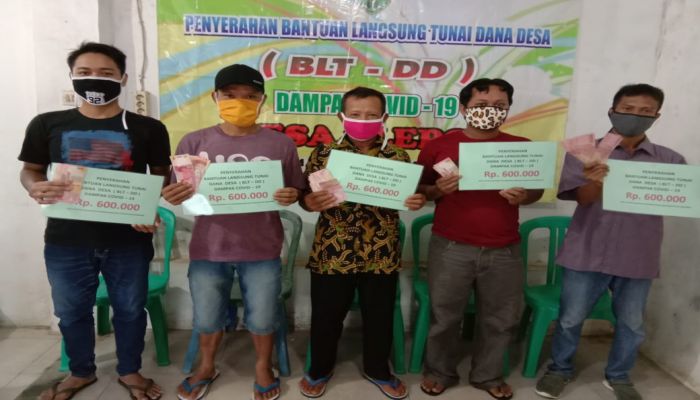 PENERIMAAN BLT DD TAHAP II DESA TLEPOK KECAMATAN KARANGSAMBUNG KABUPATEN KEBUMEN 03