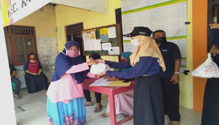 BAKTI SOSIAL PEDULI COVID-19 SMK BATIK SAKTI 1 KEBUMEN  & IKASAKTI DI DESA TLEPOK KEC. KARANGSAMBUNG KAB. KEBUMEN 02