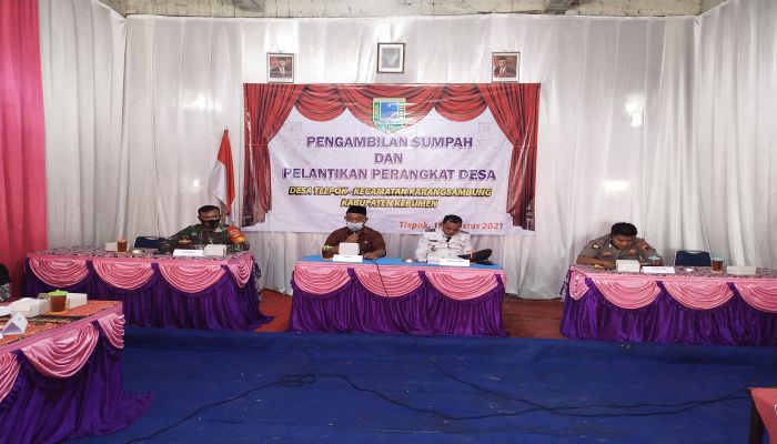 PENGAMBILAN SUMPAH DAN PELANTIKAN PERANGKAT DESA DESA TLEPOK